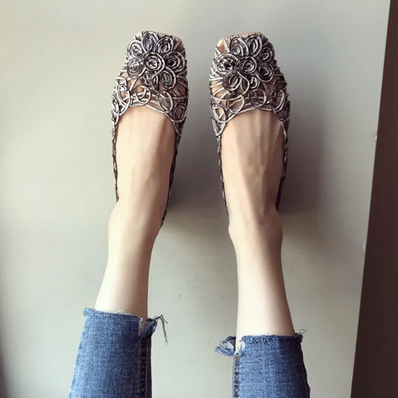 2019 summer new net red style sandals hollow shallow mouth breathable flat single shoes soft bottom comfortable work woman shoes
2019 summer new net red style sandals hollow shallow mouth breathable flat single shoes soft bottom comfortable work woman shoes