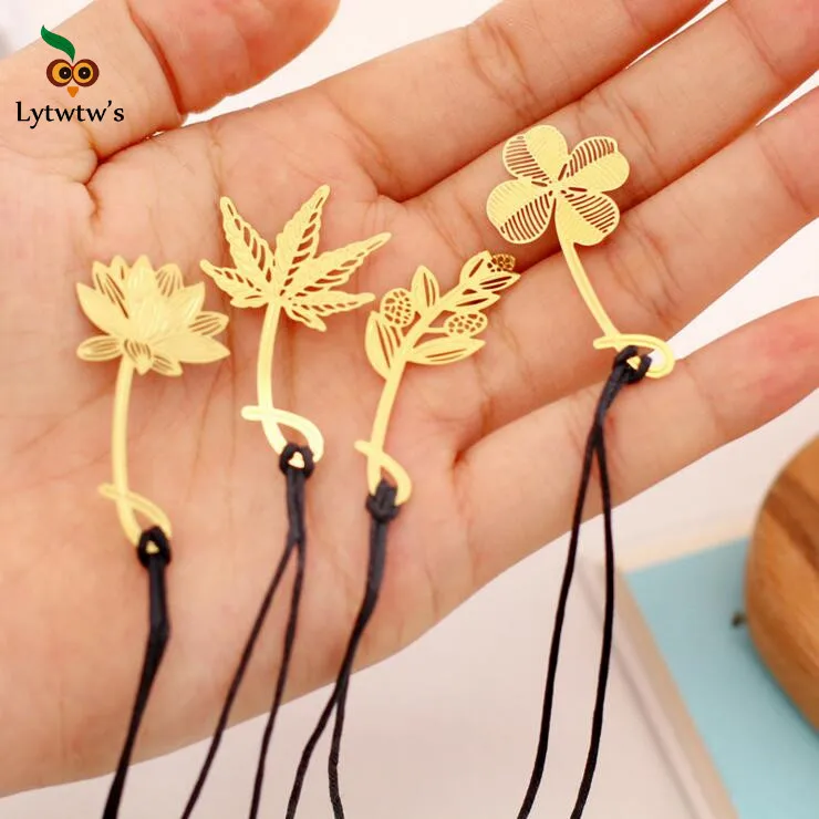 1 Pcs Lytwtw's Kawaii Flowers Marcador de Livro Papelaria Material Escolar Metal Bookmarks Books Markers Holder School with Rope
1 Pcs Lytwtw's Kawaii Flowers Marcador de Livro Papelaria Material Escolar Metal Bookmarks Books Markers Holder School with Rope