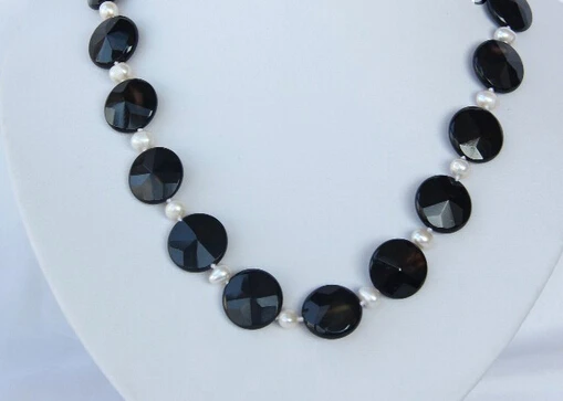 free shipping 002085 big 18mm round coin black natural lab fine stone white freshwater pearl necklace
free shipping 002085 big 18mm round coin black natural lab fine stone white freshwater pearl necklace