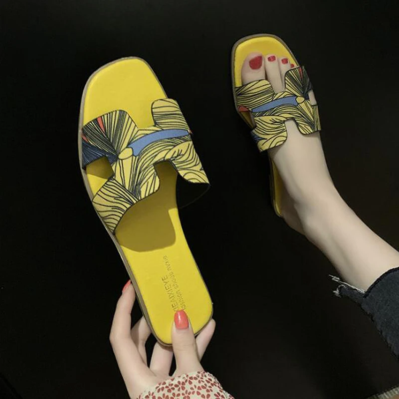 VOTODA Summer Vacation PU Beach Flip Flops Female Luxury H Printing Flat Sandals Designer Fashion Street Soft Slippers Hot Sales
VOTODA Summer Vacation PU Beach Flip Flops Female Luxury H Printing Flat Sandals Designer Fashion Street Soft Slippers Hot Sales