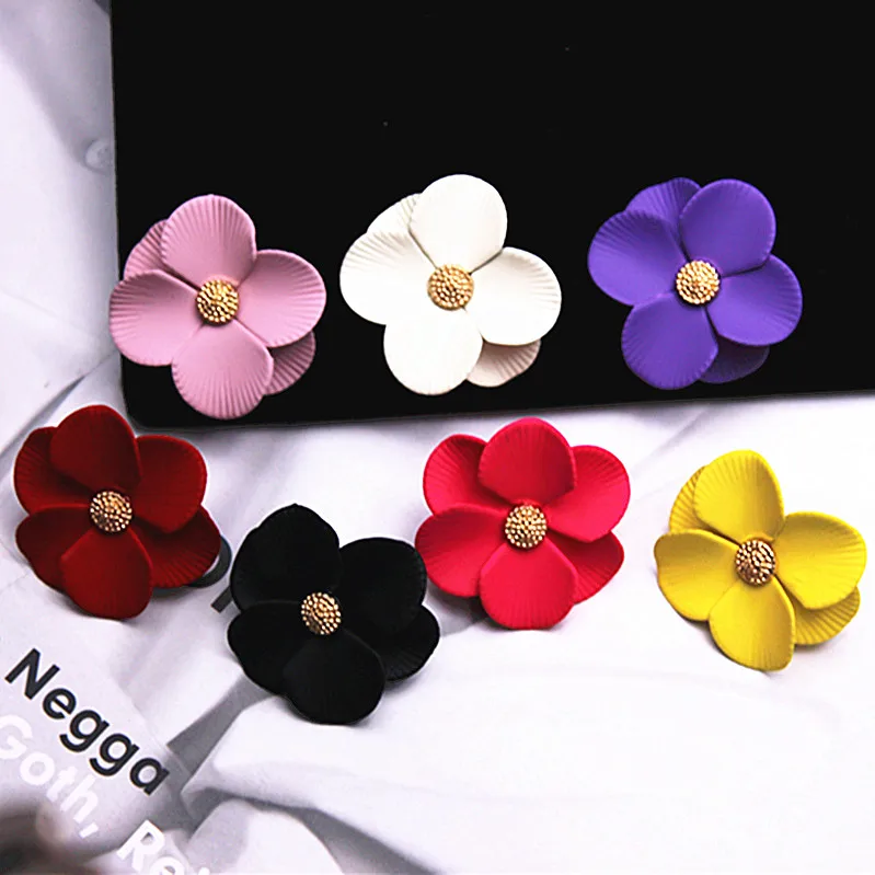 Shiny side new design fashion jewelry elegant big flower earrings for woman simple beauty petal earring for lady fresh style
Shiny side new design fashion jewelry elegant big flower earrings for woman simple beauty petal earring for lady fresh style