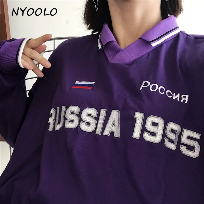 NYOOLO Spring Autumn oversize tops Casual Russian letters embroidery tees Loose long sleeve V-neck T-shirt women men clothing
NYOOLO Spring Autumn oversize tops Casual Russian letters embroidery tees Loose long sleeve V-neck T-shirt women men clothing