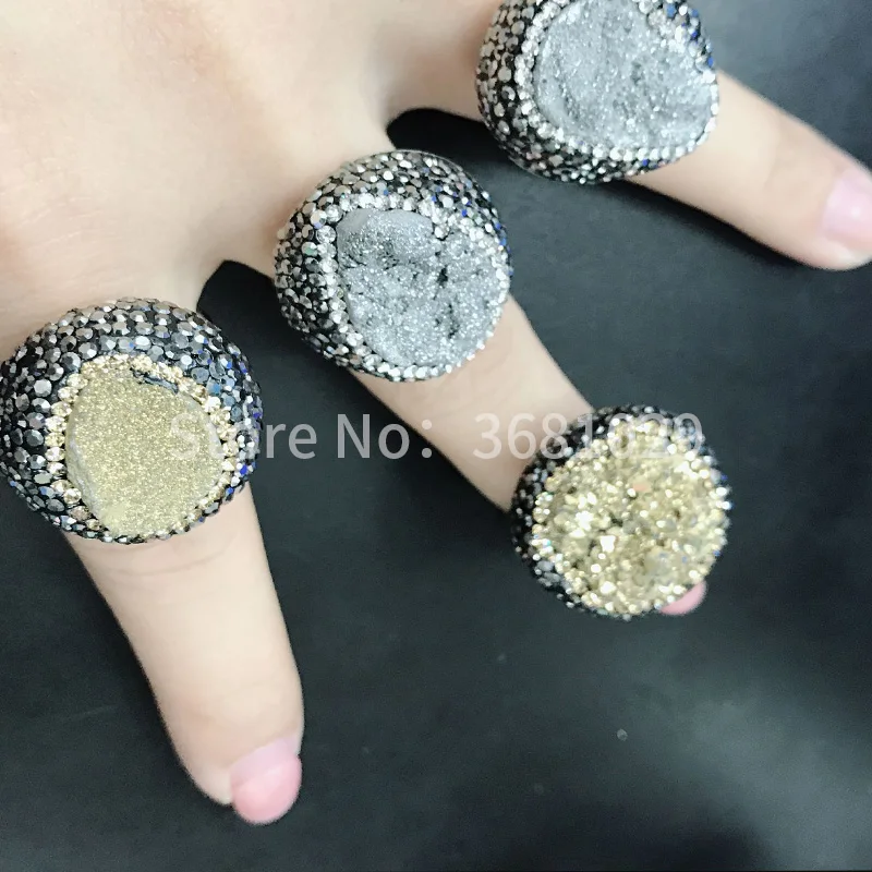 Natural stainless steel rings, female accessories, back to the ancients, exaggerated, giving away girlfriends
Natural stainless steel rings, female accessories, back to the ancients, exaggerated, giving away girlfriends