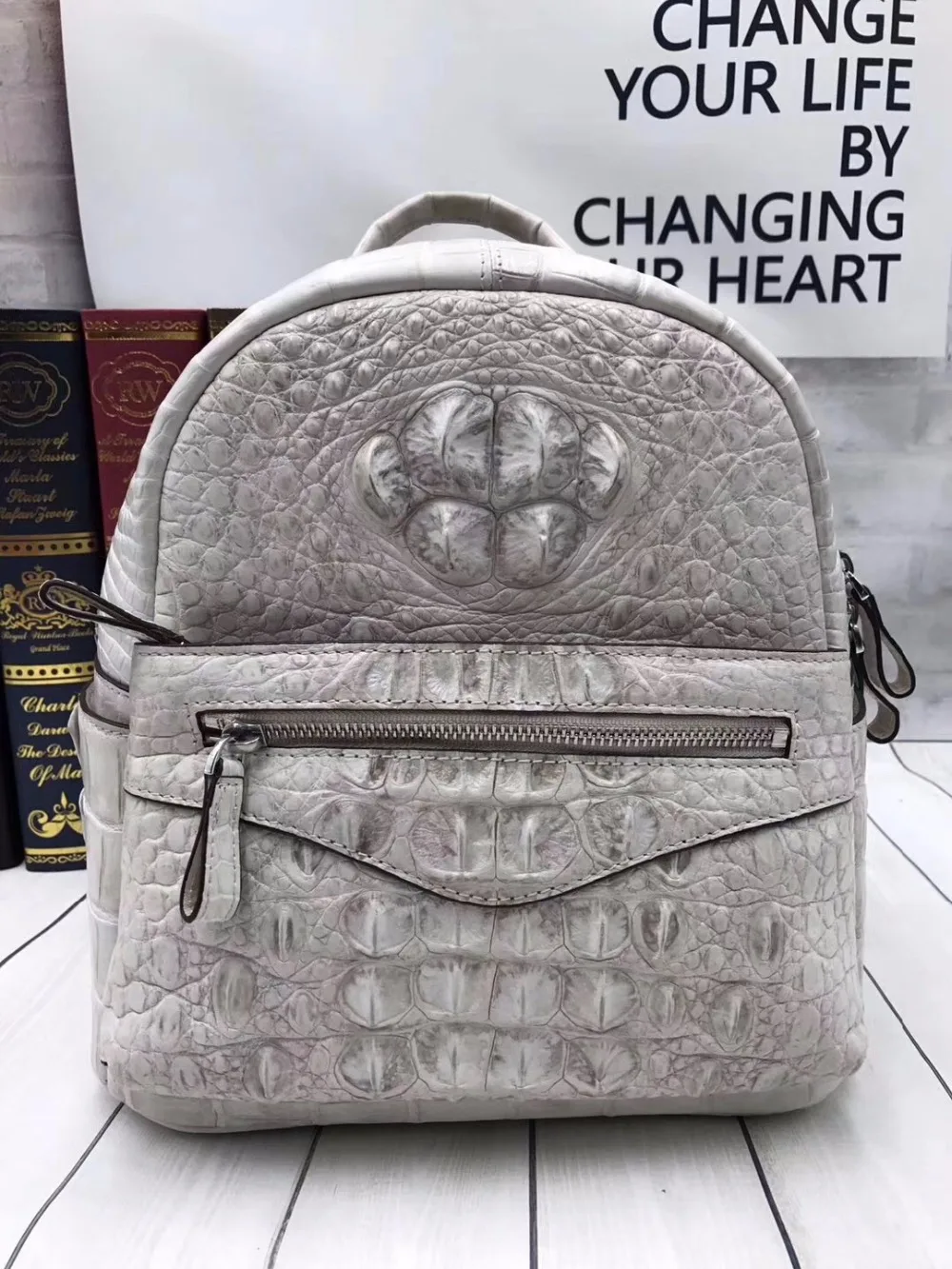 Fashion Designer Genuine Crocodile Skin Zipper Closure Female Casual Backpack Authentic Alligator Leather Women Small Back Pack
Fashion Designer Genuine Crocodile Skin Zipper Closure Female Casual Backpack Authentic Alligator Leather Women Small Back Pack
