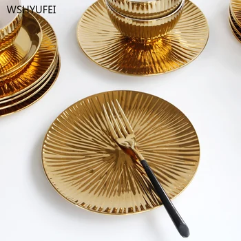 Direct sales of gold-plated ceramics high-end hotel Western dishes European luxury ceremony new home model room decoration plate
Direct sales of gold-plated ceramics high-end hotel Western dishes European luxury ceremony new home model room decoration plate