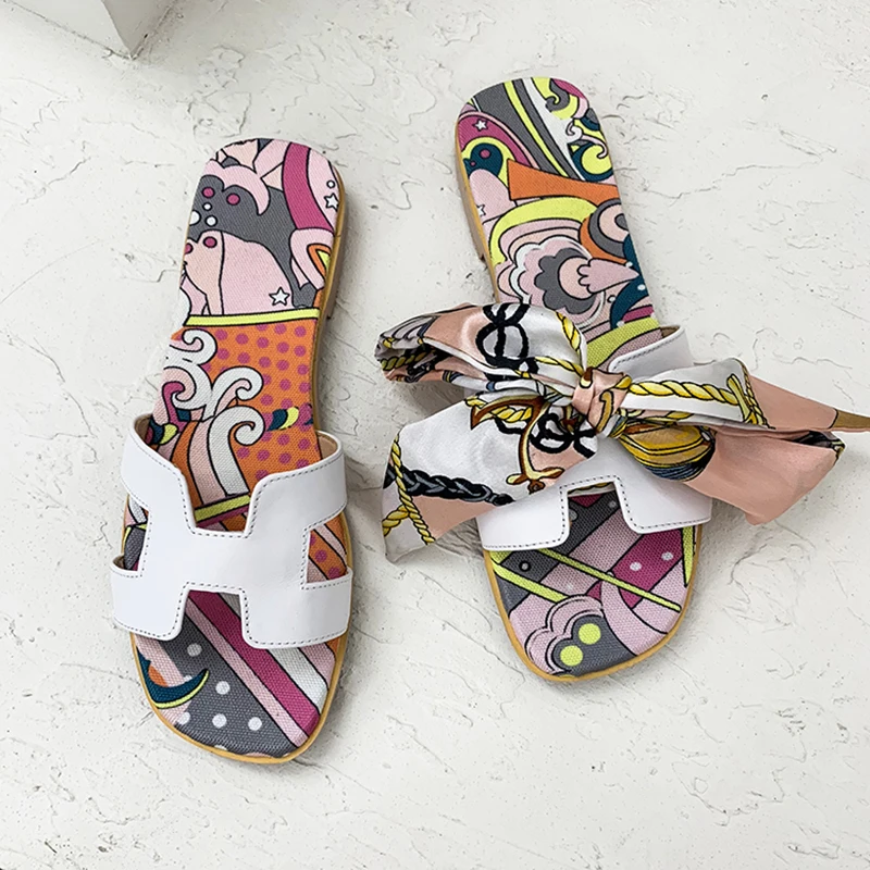 Brand Fashion H Style Flat Women Slippers Summer Female Girls Beach Slip on Slides Casual Shoes Real Leather with Riband Bowknot
Brand Fashion H Style Flat Women Slippers Summer Female Girls Beach Slip on Slides Casual Shoes Real Leather with Riband Bowknot