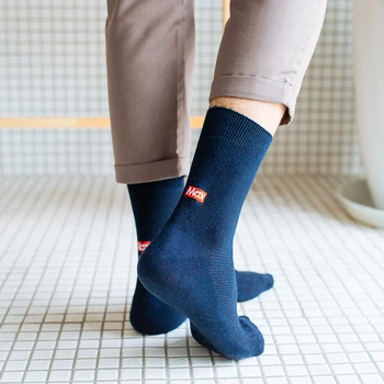 Mens Cotton Crew Socks Designs Embroidery Solid Male Happy Sock High Quality Deodorant New Casual Men's Fashion Dress Socks
Mens Cotton Crew Socks Designs Embroidery Solid Male Happy Sock High Quality Deodorant New Casual Men's Fashion Dress Socks