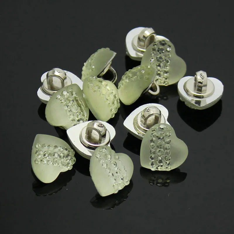 SHINE Resin Sewing Buttons Scrapbooking Heart White Single Hole imitation diamond 11.5mm Dia. 12 PCs Costura Botones Decorate
SHINE Resin Sewing Buttons Scrapbooking Heart White Single Hole imitation diamond 11.5mm Dia. 12 PCs Costura Botones Decorate