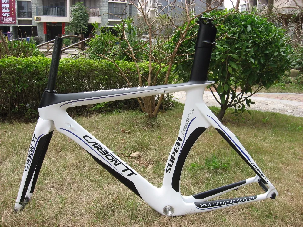 New Arrival !! Free Shipping !! 2019 Aero Carbon TT Road Bike Frame White/Black
New Arrival !! Free Shipping !! 2019 Aero Carbon TT Road Bike Frame White/Black