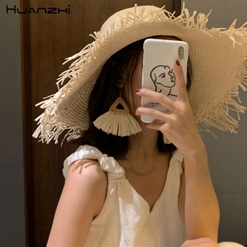 HUANZHI 2019 Handmade Lafite Straw Rattan Knit Raffia Geometric Triangle Long Tassel Drop Earrings for Women Beach Jewelry
HUANZHI 2019 Handmade Lafite Straw Rattan Knit Raffia Geometric Triangle Long Tassel Drop Earrings for Women Beach Jewelry