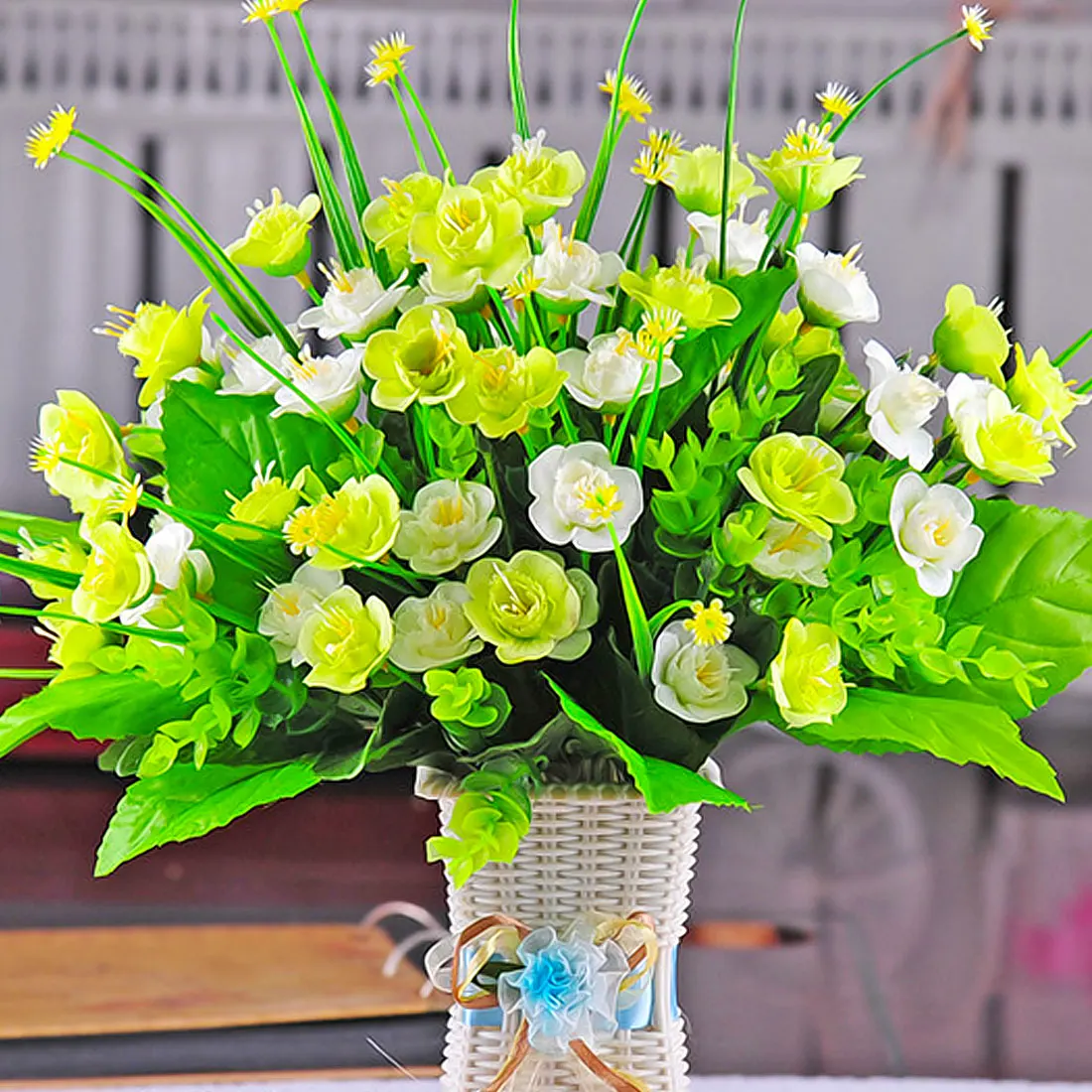 Artificial flowers One Bouquet 6 10 14 heads cute silk daisy lily decorative flower bouquet home room table wedding decoration
Artificial flowers One Bouquet 6 10 14 heads cute silk daisy lily decorative flower bouquet home room table wedding decoration