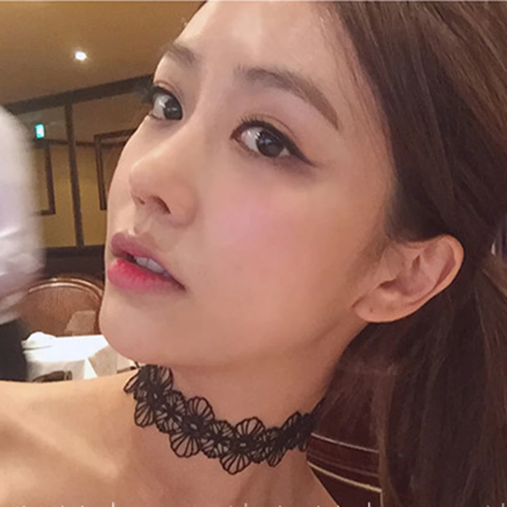 2pcs/set Sexy Black Lace Flower Choker Hollow Short Necklace Punk Vintage Necklace Bracelet Women Jewelry
2pcs/set Sexy Black Lace Flower Choker Hollow Short Necklace Punk Vintage Necklace Bracelet Women Jewelry