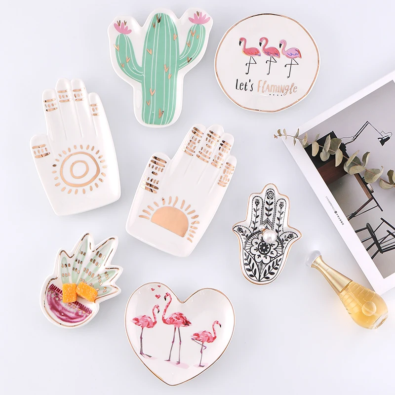 Creative Small Hand Painted Flamingo Cactus Pineapple Ceramic Sauce Jewelry Dish Relish Plate Decorative Jewelry Storage
Creative Small Hand Painted Flamingo Cactus Pineapple Ceramic Sauce Jewelry Dish Relish Plate Decorative Jewelry Storage