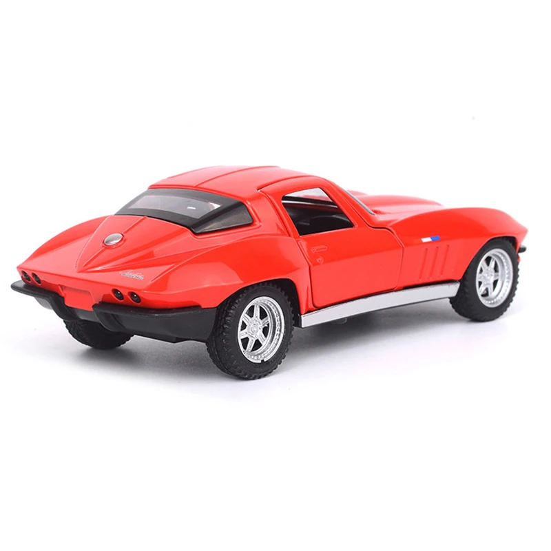 Модель спортивного автомобиля в масштабе 1:32 Fast Corvette C2 форсаж литая игрушечная