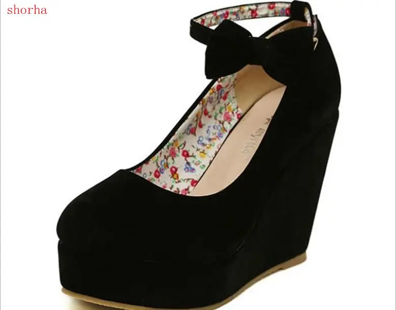 New hot Women High Heels Shoes Plus Size Platform Wedges Female Pumps Elegant Flock Buckle Bowtie Ankle Strap Party Wedding Shoe
New hot Women High Heels Shoes Plus Size Platform Wedges Female Pumps Elegant Flock Buckle Bowtie Ankle Strap Party Wedding Shoe