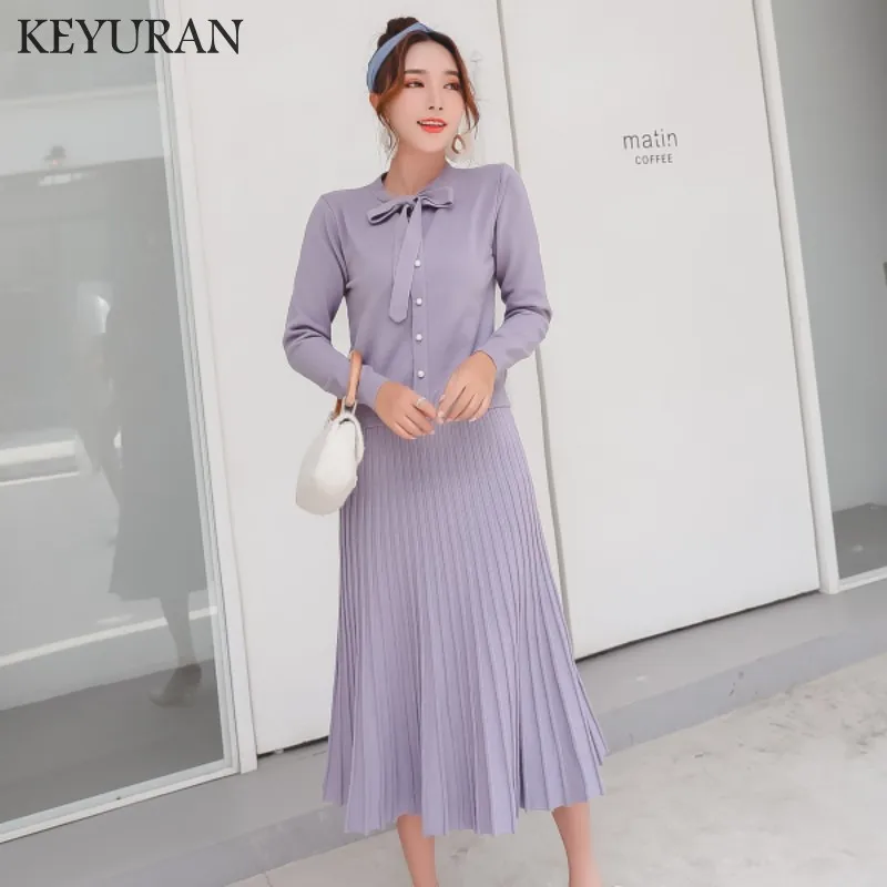 Europe New autumn Winter Tracksuit fashion bow-knot Women Knitted sweaters Set two piece Base skirt and top 2 piece Sets Suits
Europe New autumn Winter Tracksuit fashion bow-knot Women Knitted sweaters Set two piece Base skirt and top 2 piece Sets Suits