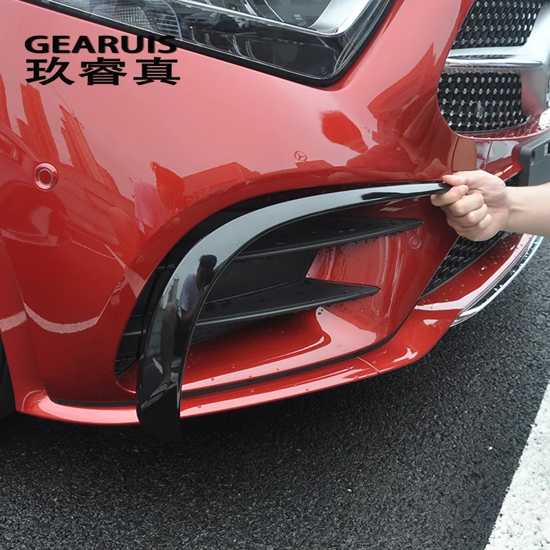 Car styling Auto fog lamps cover grille slats Black lights Sticker decoration Strip For Mercedes Benz CLS Class 2018 Accessories
Car styling Auto fog lamps cover grille slats Black lights Sticker decoration Strip For Mercedes Benz CLS Class 2018 Accessories