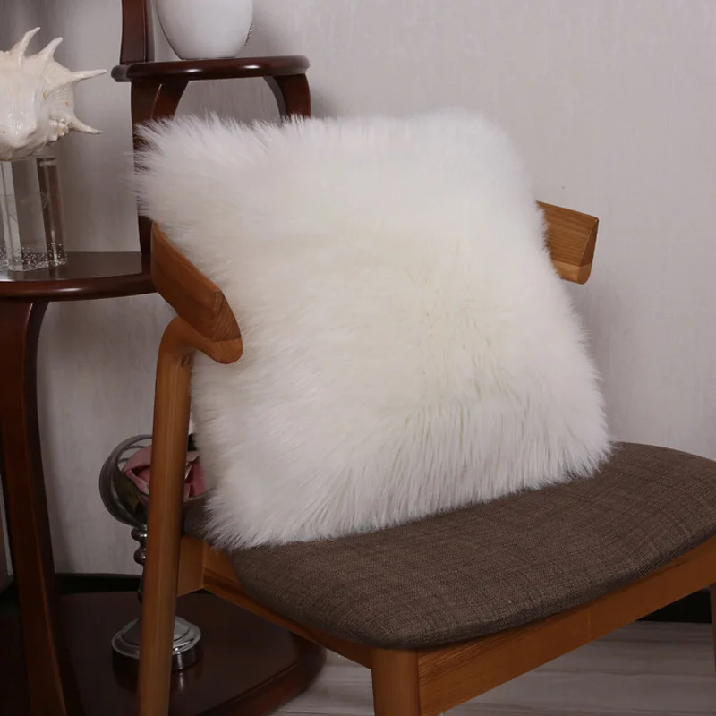 Long Plush Cushion Cover Sofa Throw Pillow Car Home Decoration Soft and Comfortable Long Hair Decorative Pillowcase
Long Plush Cushion Cover Sofa Throw Pillow Car Home Decoration Soft and Comfortable Long Hair Decorative Pillowcase