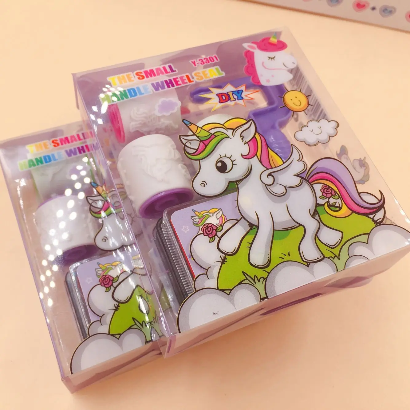 Unicorn Handle Wheel Roller Stamp With Inkpad Diary DIY Stamp Set Student Prize Promotional Gift Stationery
Unicorn Handle Wheel Roller Stamp With Inkpad Diary DIY Stamp Set Student Prize Promotional Gift Stationery
