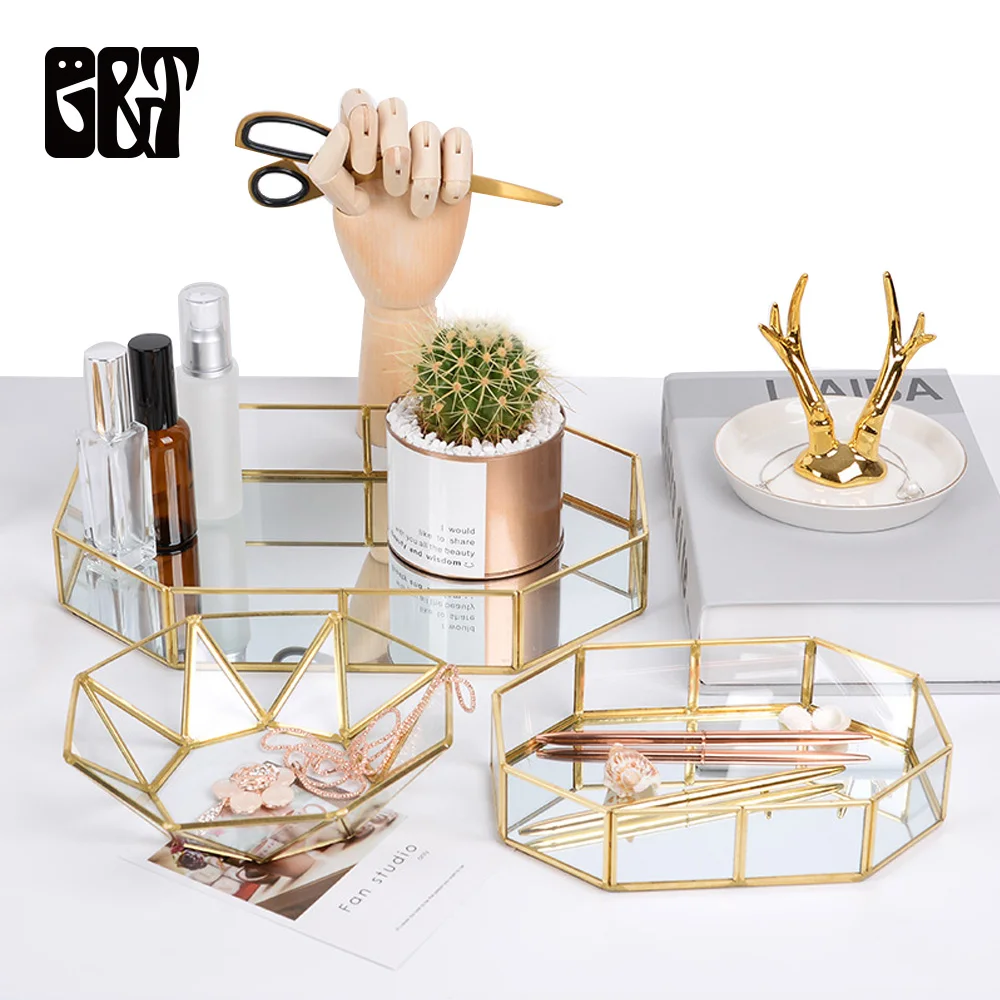 GT Gold Glass Storage Tray Nordic Makeup Organizer Sundries Serving Tray Dessert Plate Metal Decorative Tray Home Kitchen Decor
GT Gold Glass Storage Tray Nordic Makeup Organizer Sundries Serving Tray Dessert Plate Metal Decorative Tray Home Kitchen Decor