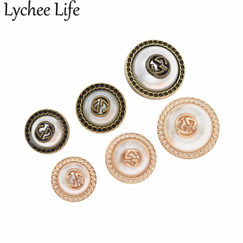 Lychee 5pcs Mix Size Shank Pearl Buttons Metal Round Shapes Buttons DIY Handmade Sewing Clothes Coat Decorative Accessories
Lychee 5pcs Mix Size Shank Pearl Buttons Metal Round Shapes Buttons DIY Handmade Sewing Clothes Coat Decorative Accessories