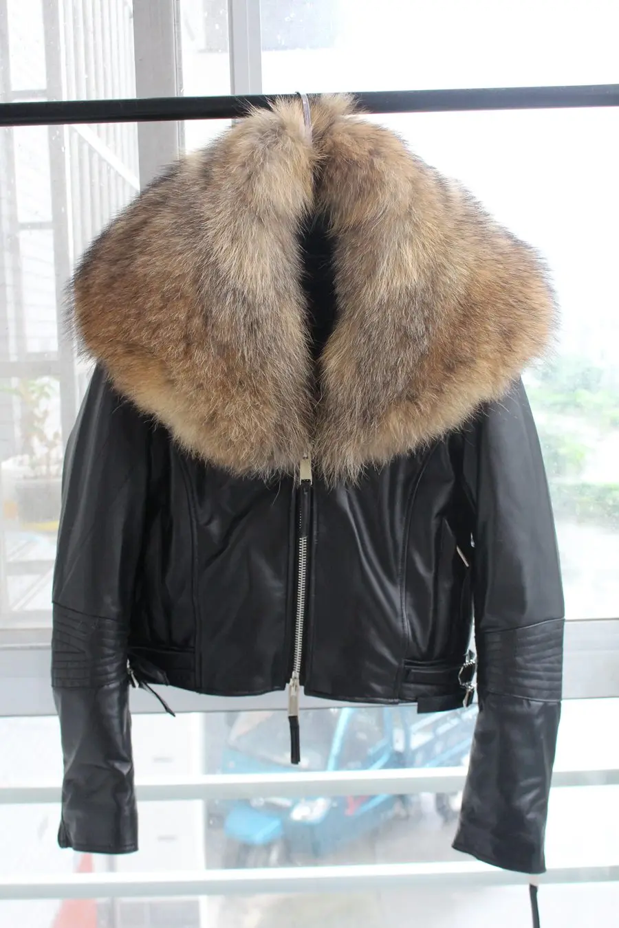 genuine sheepskin leather jacket with real big raccoon fur collar (11)