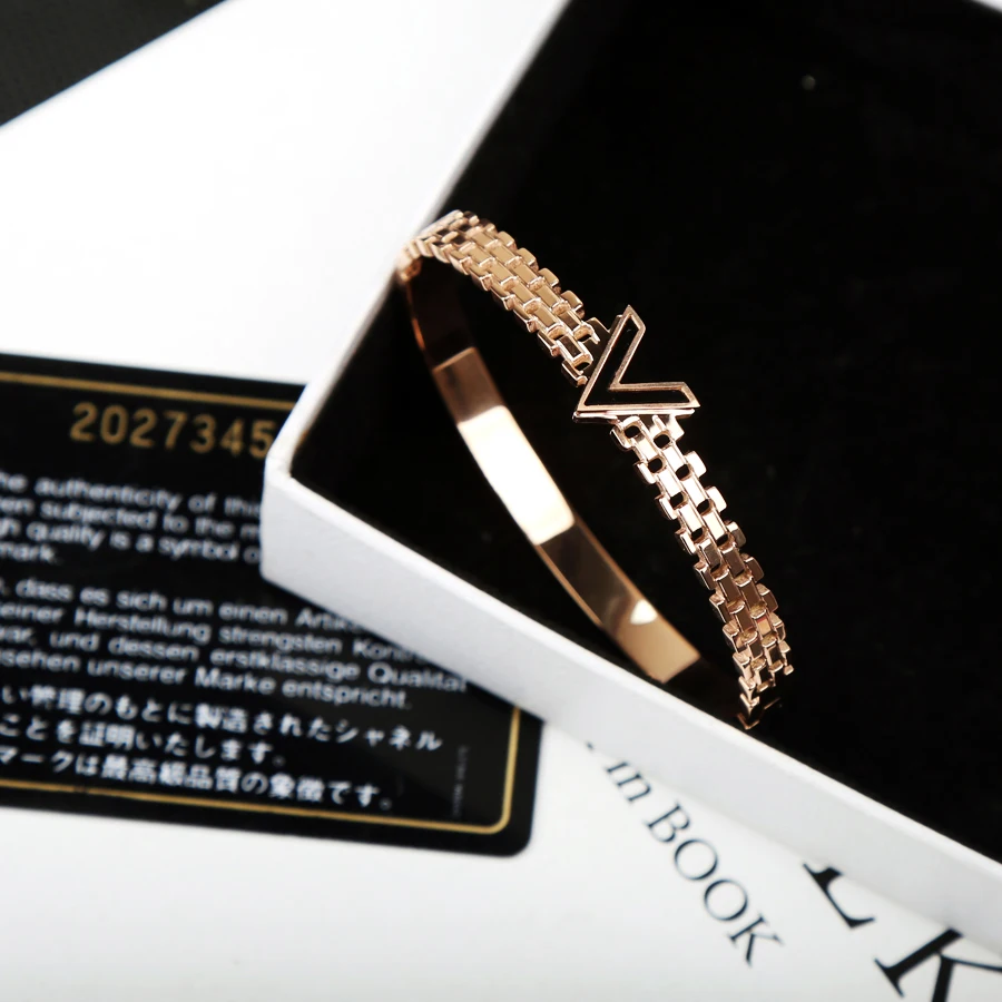 

YUN RUO 2019 New Fashion Black V Bangle Couple Rose Gold Color Titanium Steel Jewelry Woman Birthday Gift Never Fade Drop Ship
