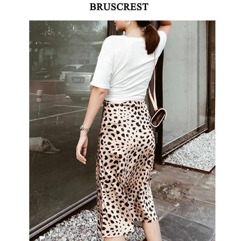 Kawaii yellow leopard skirts womens high waist skirt women Winter sexy boho a line midi skirt korean punk streetwear clothes
Kawaii yellow leopard skirts womens high waist skirt women Winter sexy boho a line midi skirt korean punk streetwear clothes