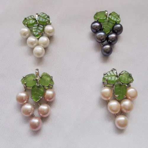 LiiJi Unique Wholesale fashion white black pink purple 8mm freshwater pearl inlaid maple leaf alloy pendant for girlfriend gift
LiiJi Unique Wholesale fashion white black pink purple 8mm freshwater pearl inlaid maple leaf alloy pendant for girlfriend gift