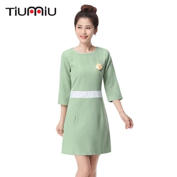2018 Lab Dress Hospital Doctor Nurse Uniform Women Short Sleeve Medical Uniform Attire Beauty Salon SPA Fashion Workwear Uniform
2018 Lab Dress Hospital Doctor Nurse Uniform Women Short Sleeve Medical Uniform Attire Beauty Salon SPA Fashion Workwear Uniform