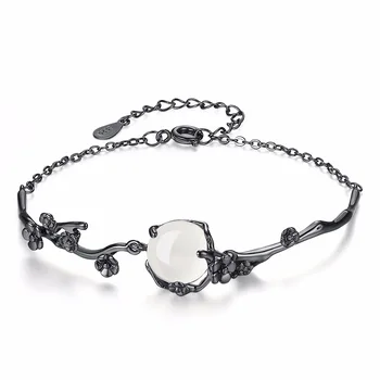 100% 925 sterling silver fashion black flower white chalcedony stone ladies`bracelets jewelry birthday gift cheap drop shipping
100% 925 sterling silver fashion black flower white chalcedony stone ladies`bracelets jewelry birthday gift cheap drop shipping
