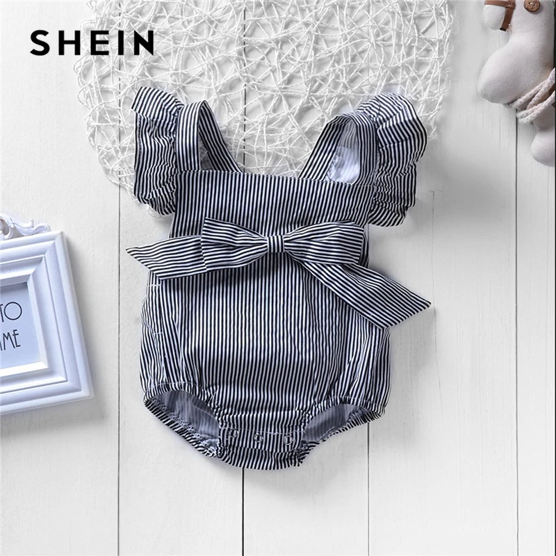 SHEIN Kiddie Grey Square Neck Striped Bow Ruffle Toddler Girls Infant Jumpsuit 2019 Summer Fashion Sleeveless Kids Clothes
SHEIN Kiddie Grey Square Neck Striped Bow Ruffle Toddler Girls Infant Jumpsuit 2019 Summer Fashion Sleeveless Kids Clothes