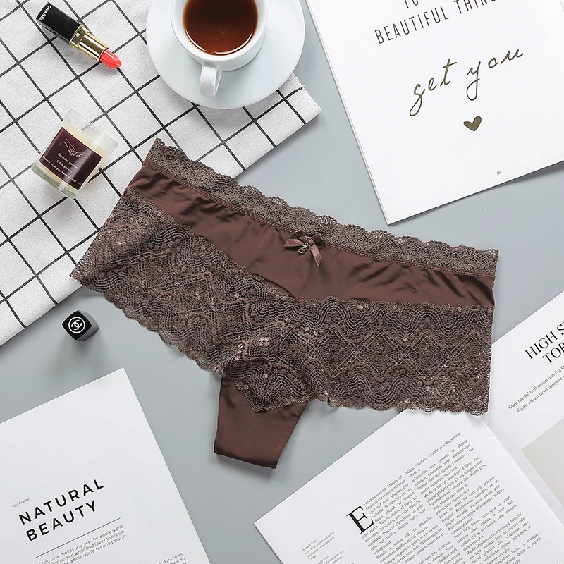 BALALOUM 3PCS New Arrivals Sexy Floral Lace Hollow Out Panties For Women Underwear Briefs Ladies Lingerie 4 Colors High Quality
BALALOUM 3PCS New Arrivals Sexy Floral Lace Hollow Out Panties For Women Underwear Briefs Ladies Lingerie 4 Colors High Quality