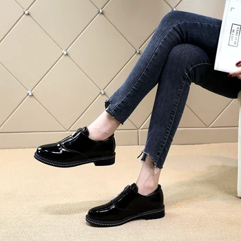 Fashion Oxfords Women Shoes Woman Solid Patent Leather Casual Shoes for Women Flats Plus Size Platform Slip On Zip Ladies Shoes
Fashion Oxfords Women Shoes Woman Solid Patent Leather Casual Shoes for Women Flats Plus Size Platform Slip On Zip Ladies Shoes
