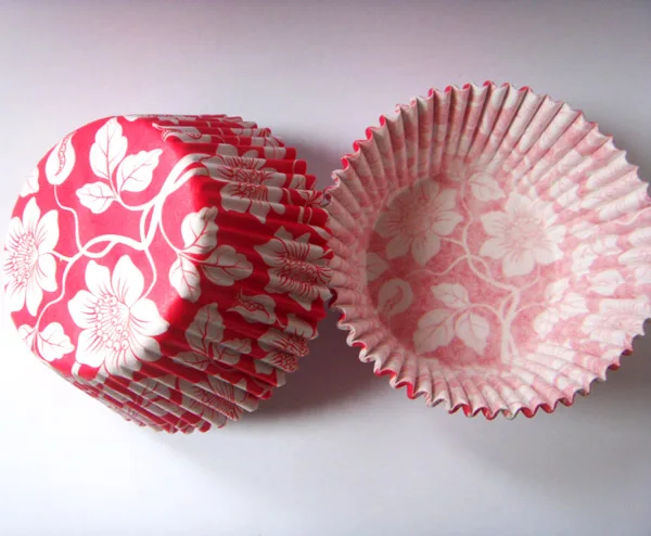 Free Shipping 100X Red Damask flower baking paper Muffin Tray Cupcake liner/case/wrapper Mold Birthday wedding party decoration
Free Shipping 100X Red Damask flower baking paper Muffin Tray Cupcake liner/case/wrapper Mold Birthday wedding party decoration