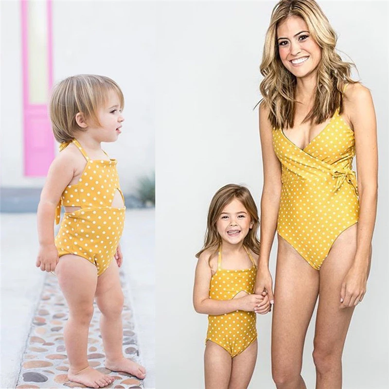 Womens Girl Family Swimsuit Matching One Piece Swimwear Bikini Bathing Suit Beachwear Retro Yellow Dots Bikini Monokini Biquinis
Womens Girl Family Swimsuit Matching One Piece Swimwear Bikini Bathing Suit Beachwear Retro Yellow Dots Bikini Monokini Biquinis