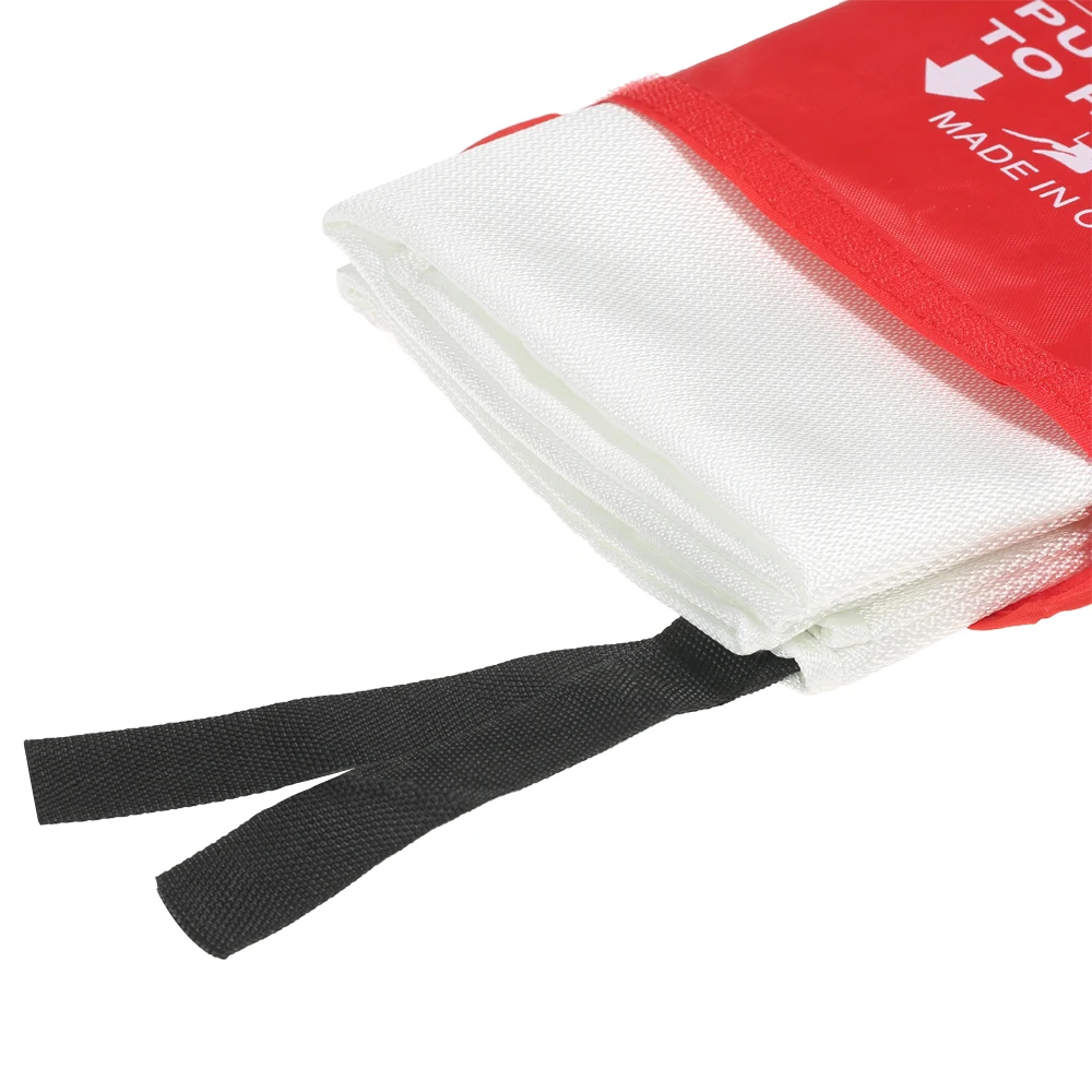 1PCS 1.5M x 1.5M Fire Blanket Fiberglass Flame Retardant Emergency Survival Fire Shelter Safety Cover Emergency Blanket
1PCS 1.5M x 1.5M Fire Blanket Fiberglass Flame Retardant Emergency Survival Fire Shelter Safety Cover Emergency Blanket