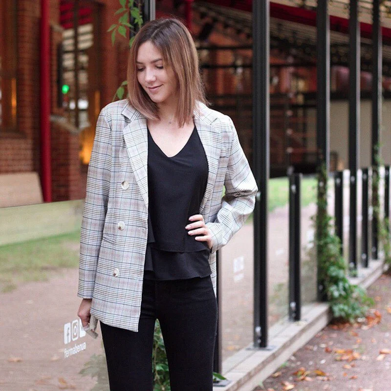 Fashion Loose Notched Plaid Blazer Full Sleeve Single Breasted Women Blazers Jacket 2018 Aututmn Suit Coat Casual Outwear
Fashion Loose Notched Plaid Blazer Full Sleeve Single Breasted Women Blazers Jacket 2018 Aututmn Suit Coat Casual Outwear