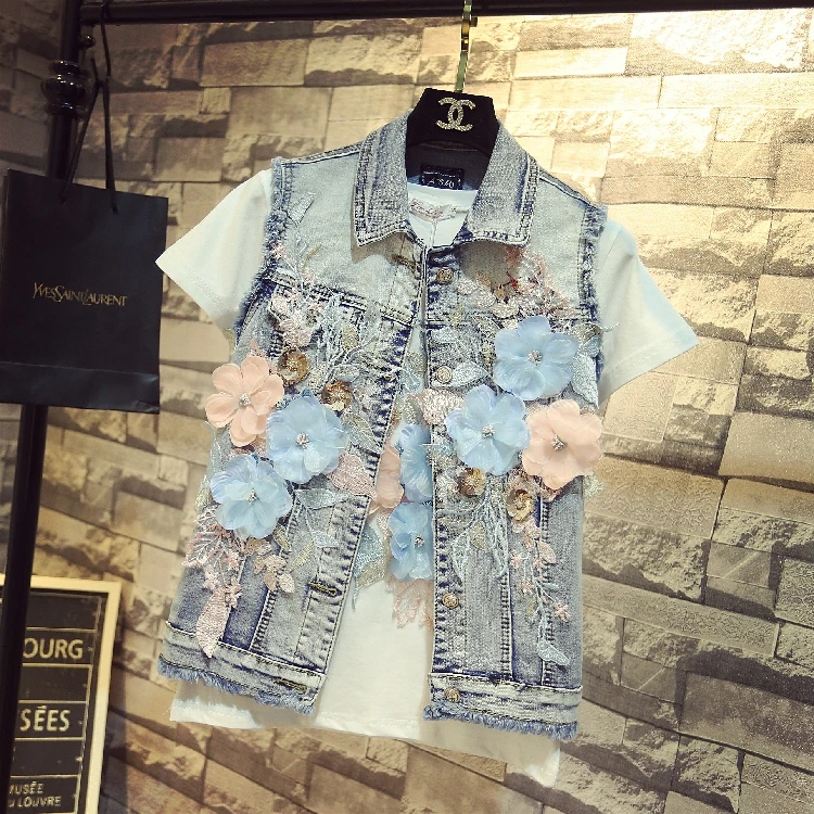 2018 Summer New Fashion Women's Embroidery Denim Coat Girl Student Peony Flower Gloria Jeans Vest Coats Ladies Slim Tops Vests
2018 Summer New Fashion Women's Embroidery Denim Coat Girl Student Peony Flower Gloria Jeans Vest Coats Ladies Slim Tops Vests