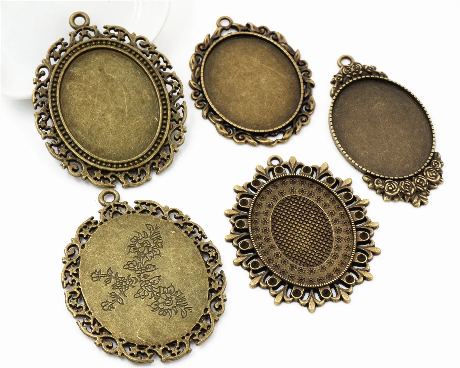5pcs 30x40mm Inner Size 4 Style Antique Bronze Plated Cabochon Base Setting Charms Pendant
5pcs 30x40mm Inner Size 4 Style Antique Bronze Plated Cabochon Base Setting Charms Pendant