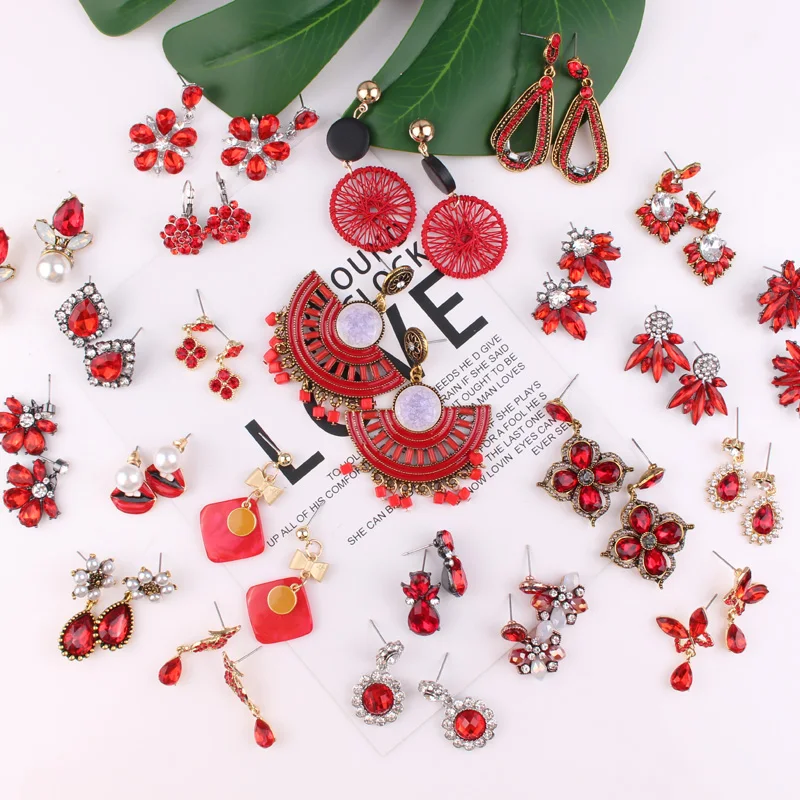 LUBOV 32 Kinds Red Crystal Stone Inlaid Geometric Dangle Earrings Imitation Pearl Rhinestone Decoration Drop Earrings for Women
LUBOV 32 Kinds Red Crystal Stone Inlaid Geometric Dangle Earrings Imitation Pearl Rhinestone Decoration Drop Earrings for Women