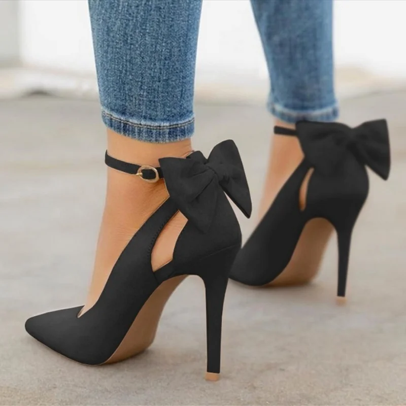 black pumps with bow