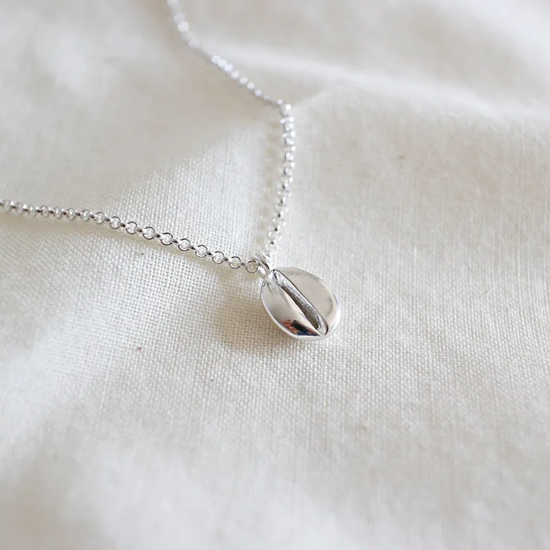 HFYK 2019 Personality 925 Sterling silver necklaces for women coffee beans short pendant necklace jewelry collier kolye collares
HFYK 2019 Personality 925 Sterling silver necklaces for women coffee beans short pendant necklace jewelry collier kolye collares