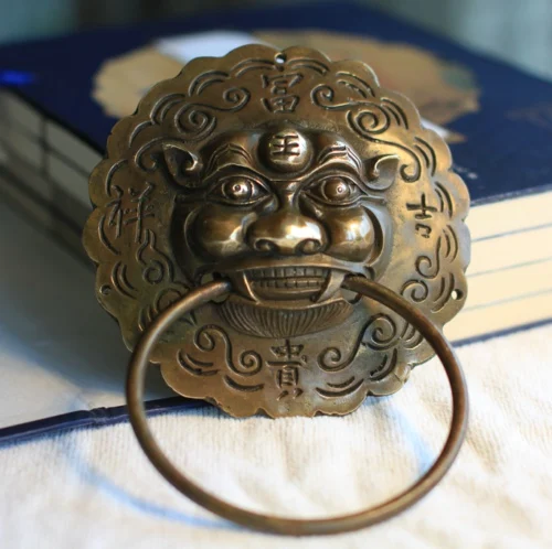 The home town of evil evil tiger knocker talisman Zhaocai Ming classical decoration home decoration
The home town of evil evil tiger knocker talisman Zhaocai Ming classical decoration home decoration
