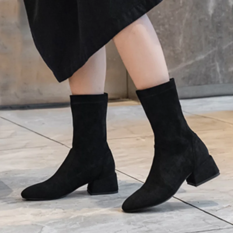 TUNAD Women's boots winter boots large size fat feet women's shoes women's half boots stretch boots bare boots winter shoes
TUNAD Women's boots winter boots large size fat feet women's shoes women's half boots stretch boots bare boots winter shoes
