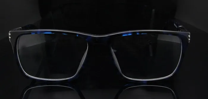 Pattern blue eyeglasses