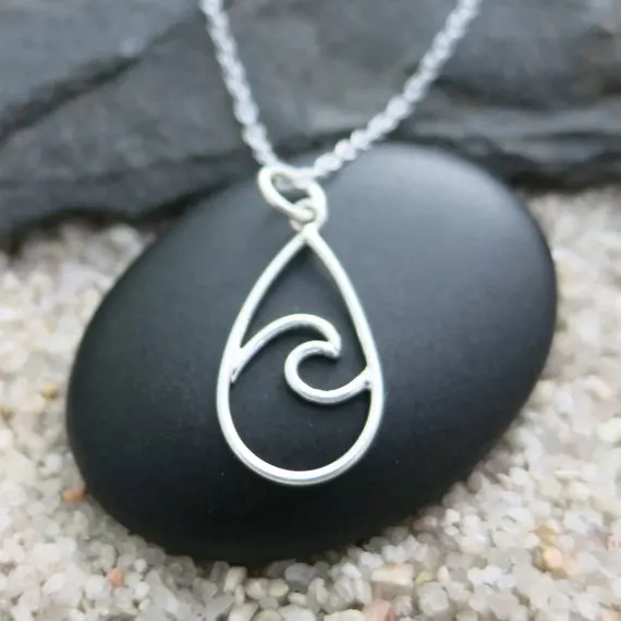 30PCS Sea Ocean Water Wave in Waterdrop Shape Necklace Geometric Raindrop Teardrop Surfer Lover Necklaces for Travel Beach Party
30PCS Sea Ocean Water Wave in Waterdrop Shape Necklace Geometric Raindrop Teardrop Surfer Lover Necklaces for Travel Beach Party