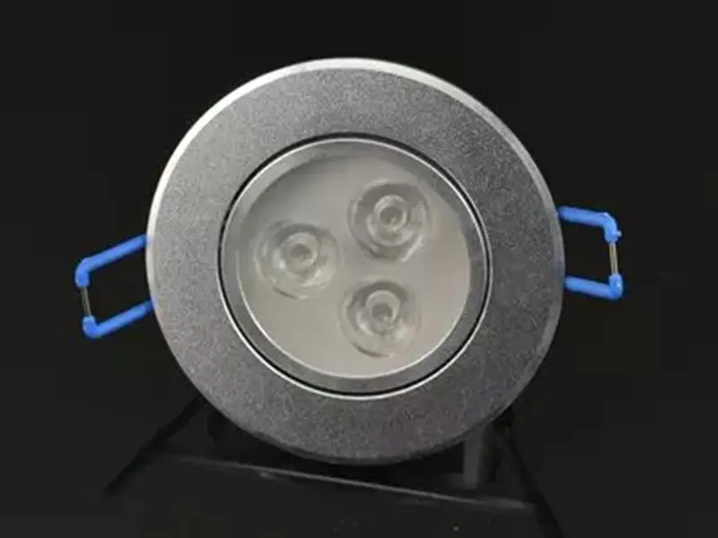Luminarias Para Teto Luminaire 2018 Led Spotlight 1pcs 3*1w Down Light,,ac95-265v Lighting,with High Brightness,free Shipping
Luminarias Para Teto Luminaire 2018 Led Spotlight 1pcs 3*1w Down Light,,ac95-265v Lighting,with High Brightness,free Shipping