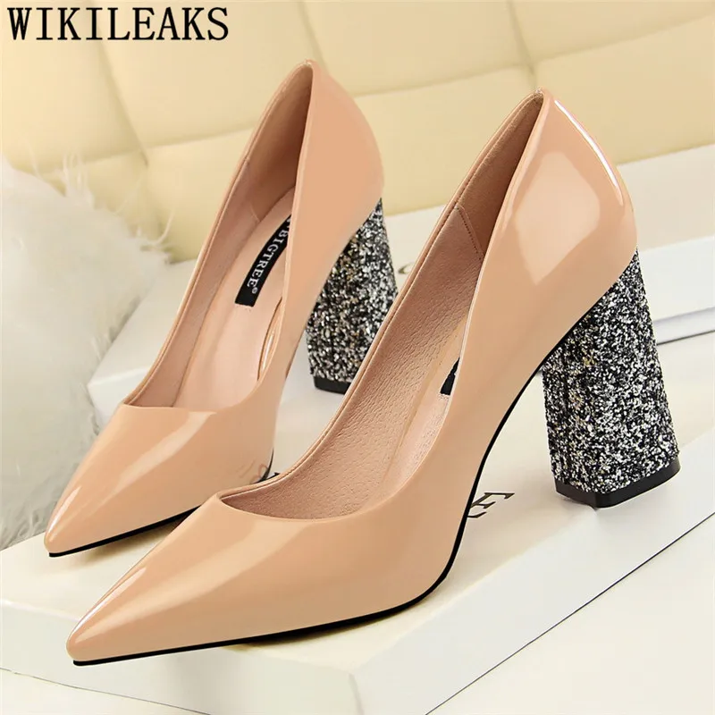 patent leather thick heels ladies shoes women black pumps luxury shoes women designers office lady shoes escarpins femme 2019
patent leather thick heels ladies shoes women black pumps luxury shoes women designers office lady shoes escarpins femme 2019