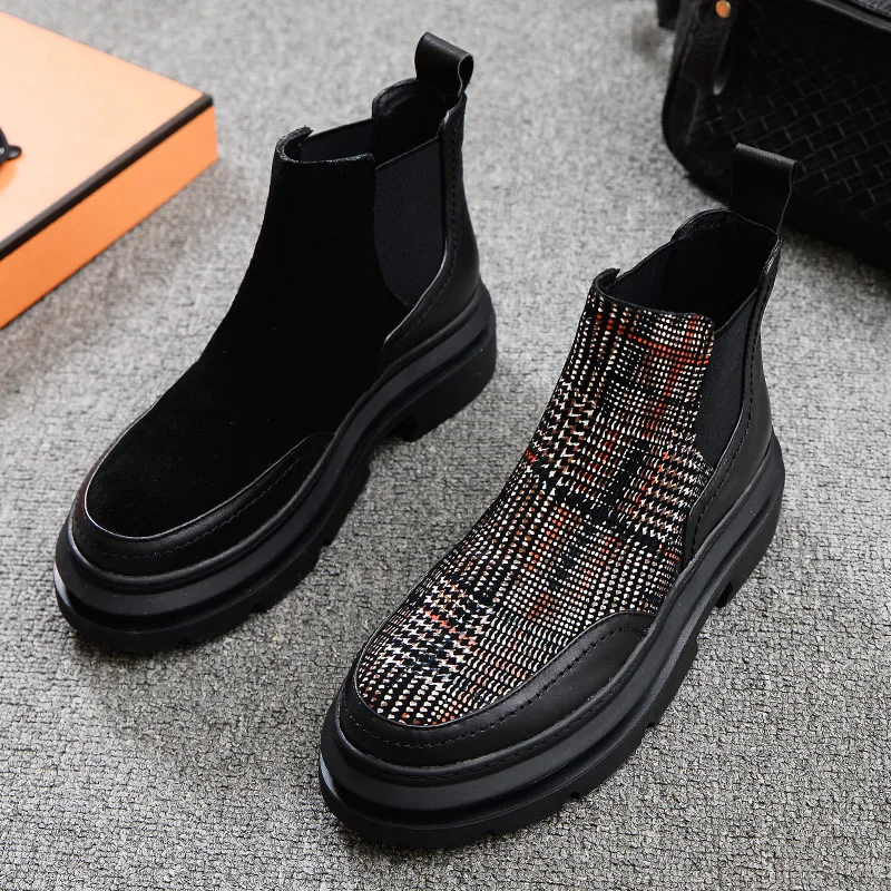 2018 winter new women's high-heeled round leather flat stitching plaid fashion platform Martin boots short tube
2018 winter new women's high-heeled round leather flat stitching plaid fashion platform Martin boots short tube
